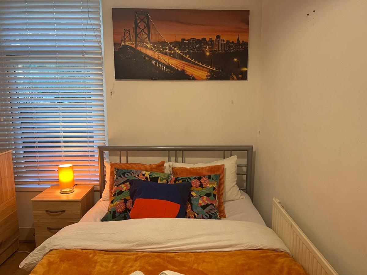 Central Stratford Cozy Double Room Londres Extérieur photo